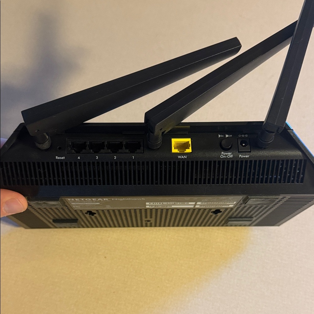 NETGEAR Nighthawk Wireless Router - Picture 2 of 3